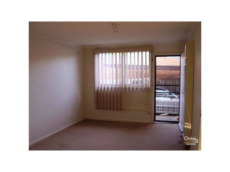 4/20 Warren Road, Mordialloc VIC 3195