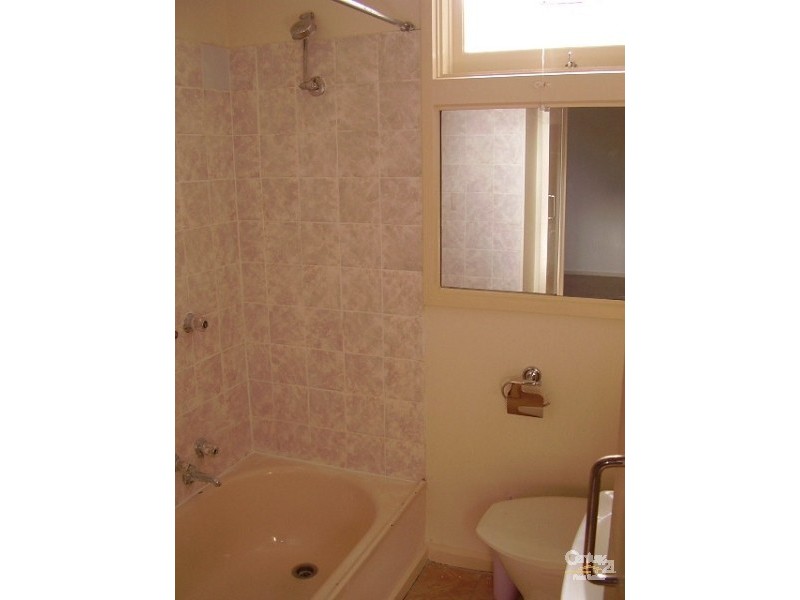 4/20 Warren Road, Mordialloc VIC 3195