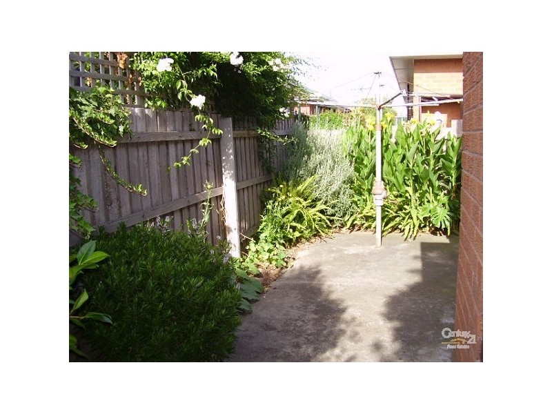 4/20 Warren Road, Mordialloc VIC 3195