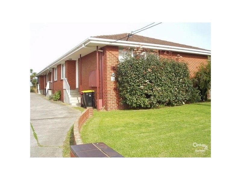 2/24 Warren Road, Cheltenham VIC 3192