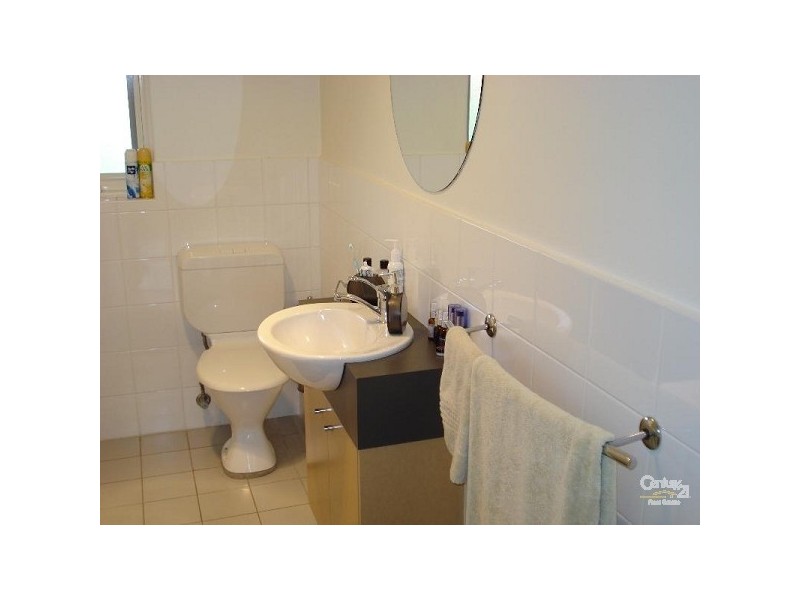 9/2-4 McArthur Street, Bentleigh VIC 3204