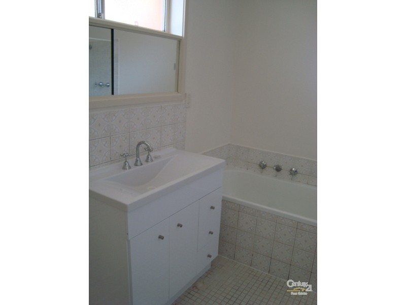 2/6 Browning Avenue, Clayton South VIC 3169