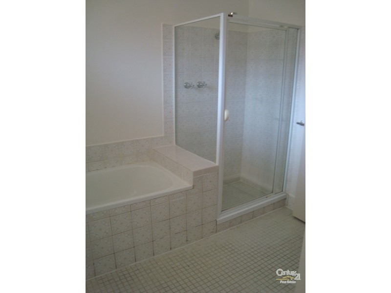 2/6 Browning Avenue, Clayton South VIC 3169