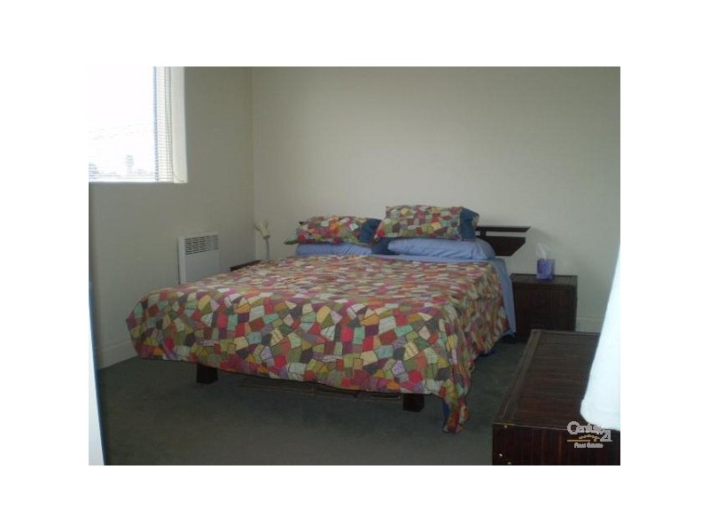 8/115 Chapel Street, St Kilda VIC 3182