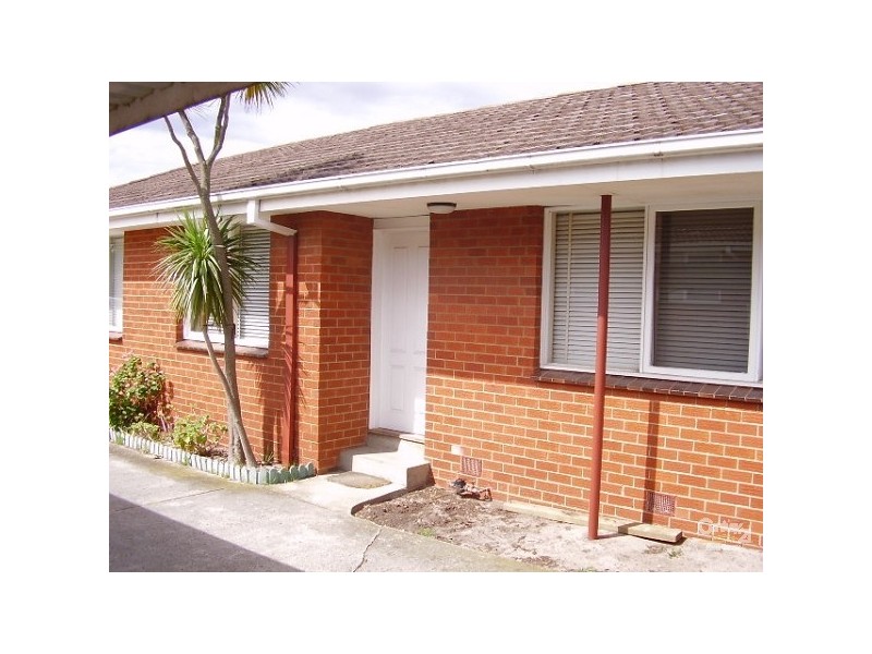 2/26 Warren Road, Cheltenham VIC 3192