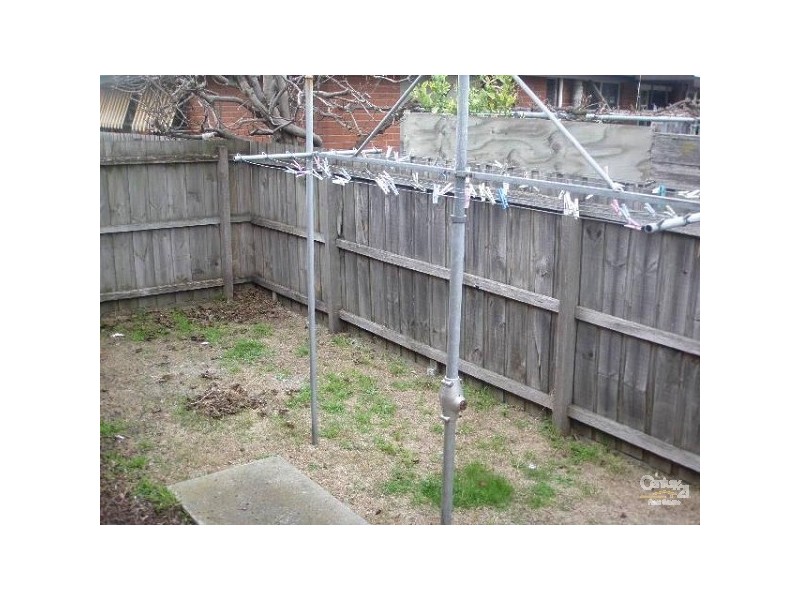 2/26 Warren Road, Cheltenham VIC 3192