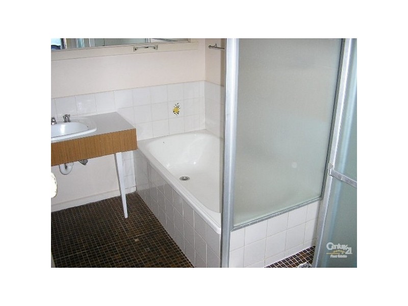 5/28 Coorigil Road, Carnegie VIC 3163