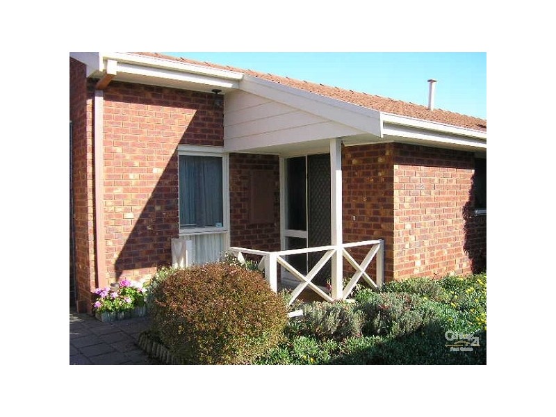 2/13 Howe Street, Murrumbeena VIC 3163