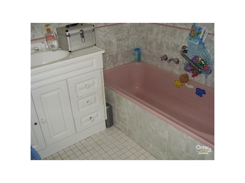 8/16 Fellows Street, Hughesdale VIC 3166