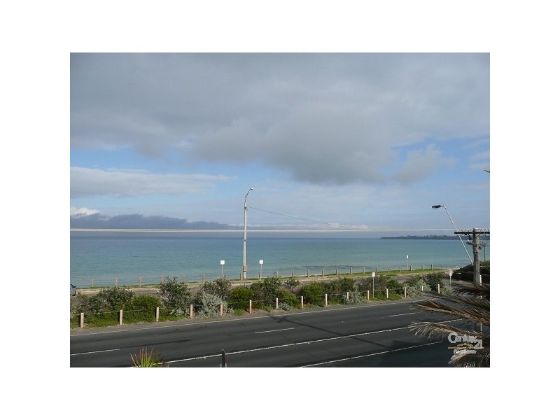 17/122 Beach Road, Parkdale VIC 3195