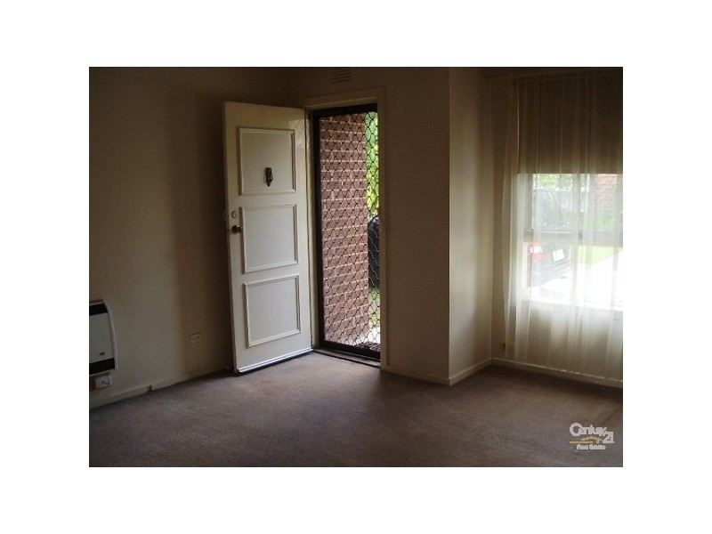 2/10 Moonya Road, Carnegie VIC 3163