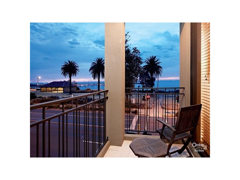 55 Beach Road, Hampton VIC 3188