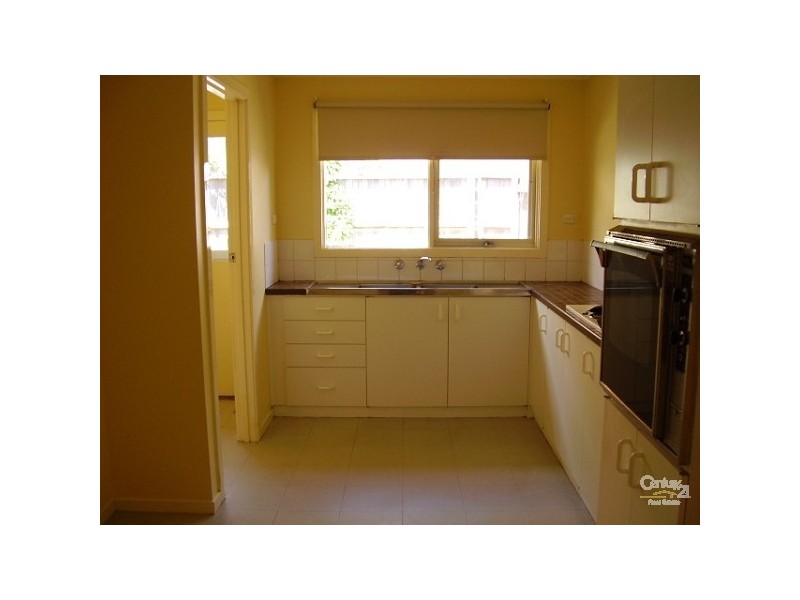 4/7 Gnarwyn Road, Carnegie VIC 3163