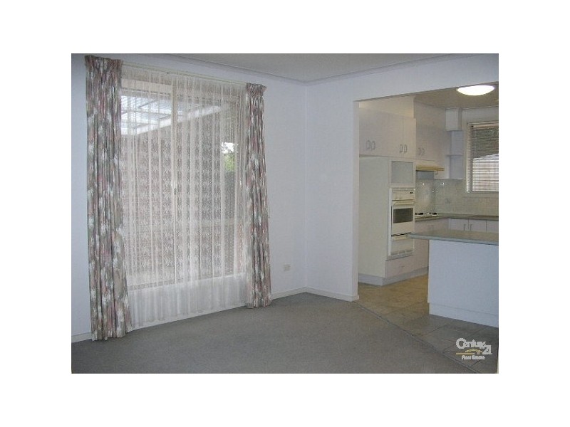 2/85 Castlewood Street, Bentleigh East VIC 3165