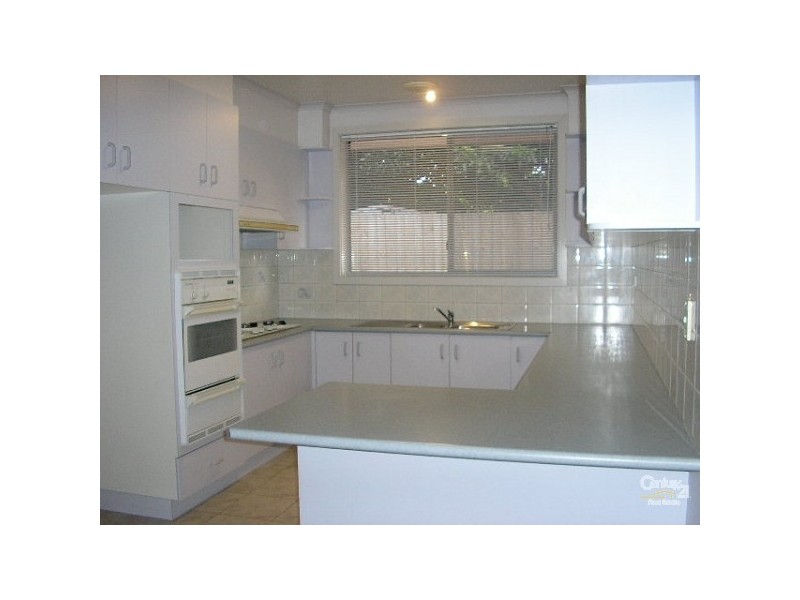 2/85 Castlewood Street, Bentleigh East VIC 3165