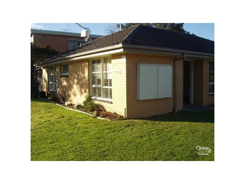 1/7  Gnarwyn Road, Carnegie VIC 3163