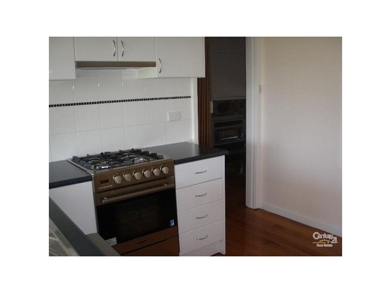 17 Grandview Grove, Carnegie VIC 3163