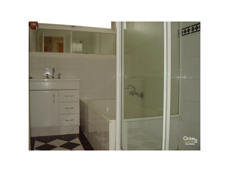 3/6 Moonya, Carnegie VIC 3163