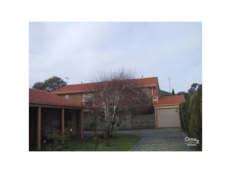 4/64 Lilimur Road, Ormond VIC 3204