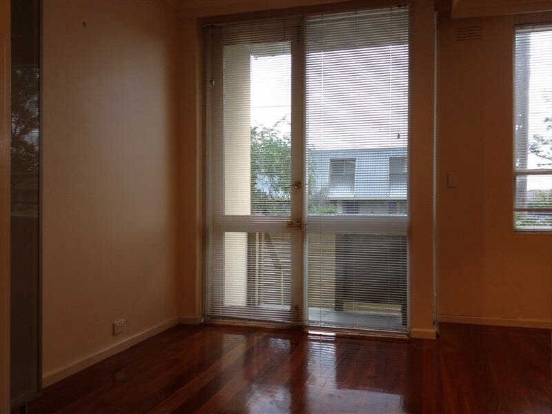 10/62  Truganini Road, Carnegie VIC 3163