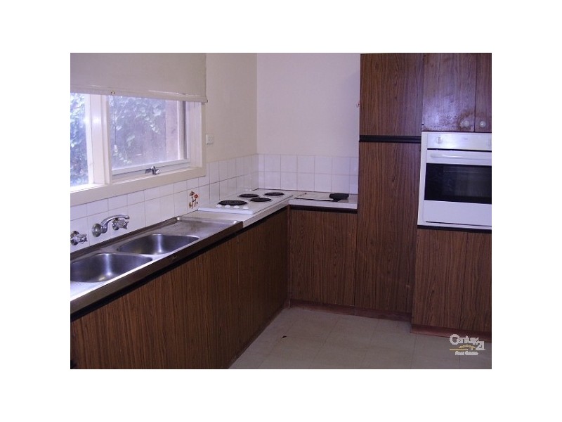 8/28 Coorigil Road, Carnegie VIC 3163