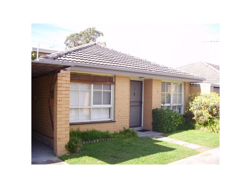 3/7 Gnarwyn Road, Carnegie VIC 3163