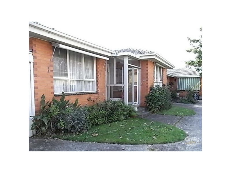 2/10 Weeroona Road, Murrumbeena VIC 3163