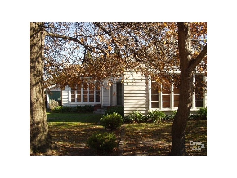19 Brine Street, Hughesdale VIC 3166