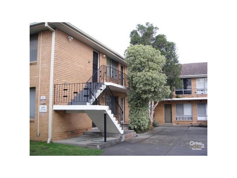 2/1 Looker Street, Murrumbeena VIC 3163