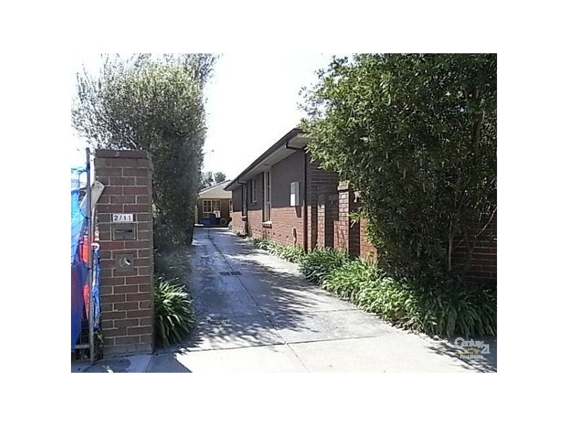 2/11 Woodville Avenue, Glen Huntly VIC 3163