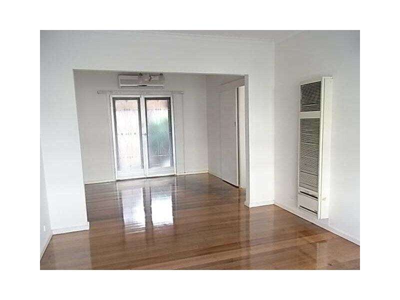 2/10  Weeroona Road, Murrumbeena VIC 3163