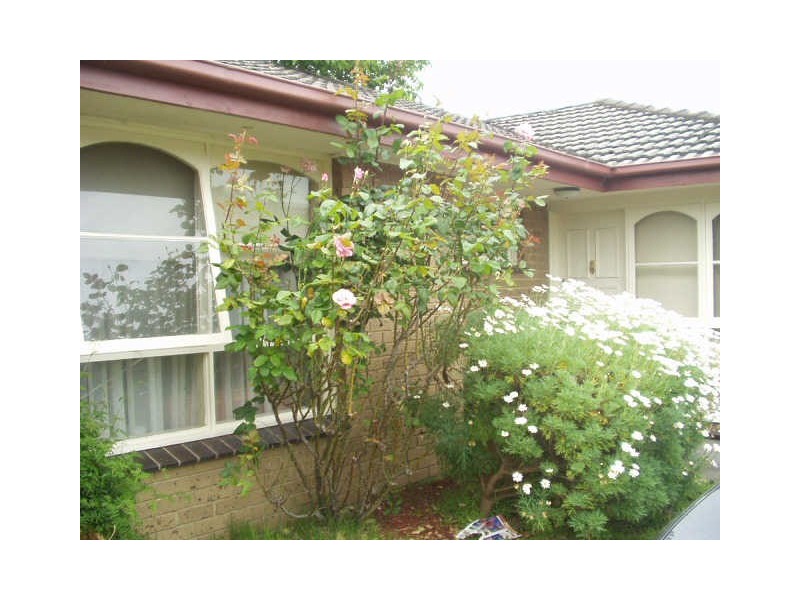 8/28  Coorigil Road, Carnegie VIC 3163