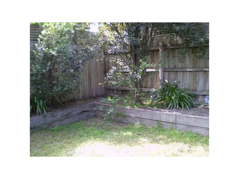 8a  Irving Avenue, Murrumbeena VIC 3163