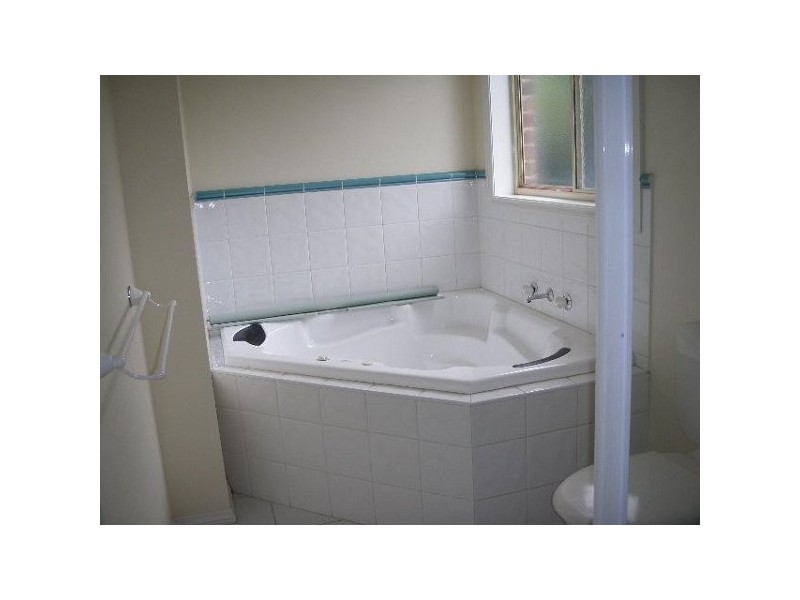 8a  Irving Avenue, Murrumbeena VIC 3163