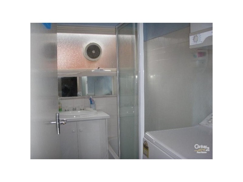 1/19A Truganini Road, Carnegie VIC 3163