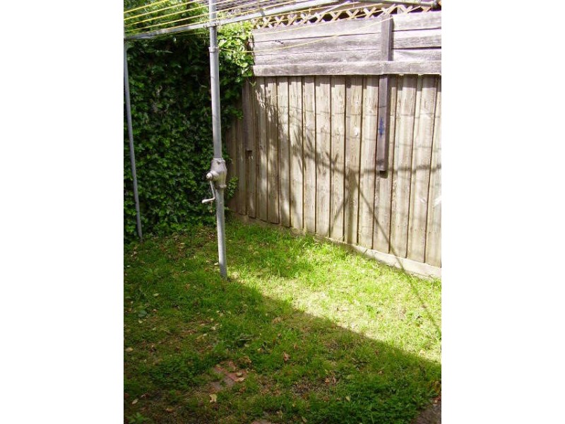 7/28  Coorigil Road, Carnegie VIC 3163