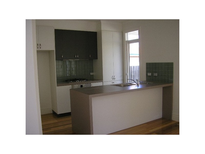 1/24  Paget Street, Hughesdale VIC 3166