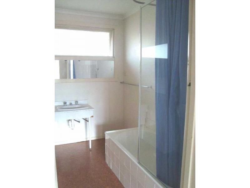 1/24  Warren Road, Cheltenham VIC 3192