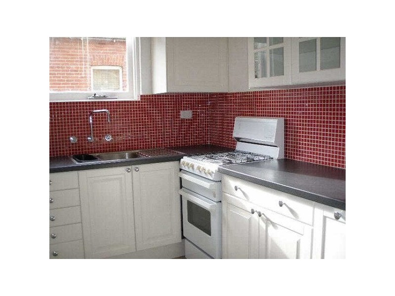 2/50  Trevelyan Street, Elsternwick VIC 3185