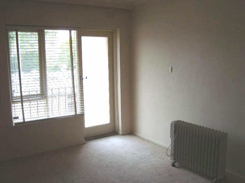 8/23  Brisbane Street, Murrumbeena VIC 3163