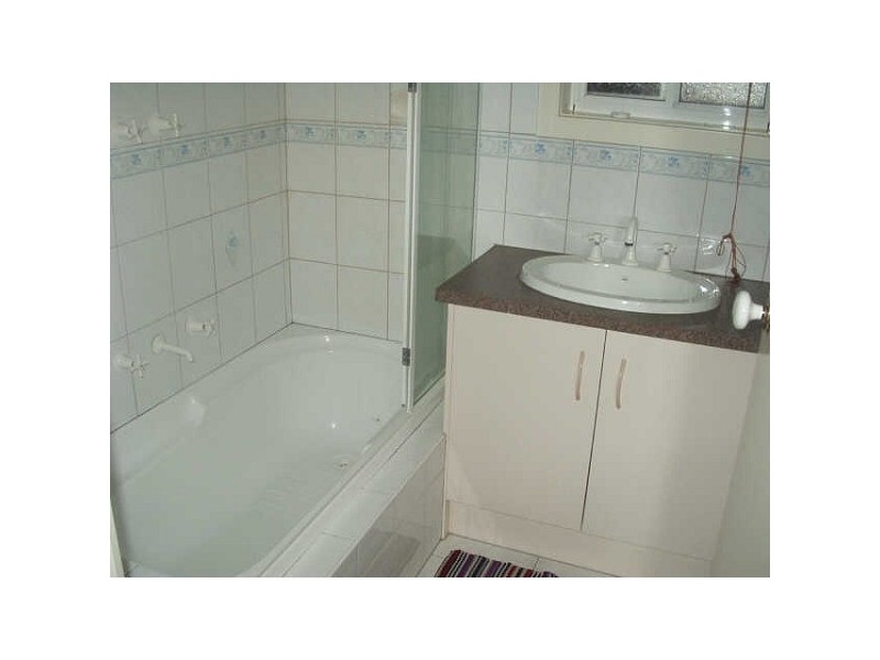 8  Celia Court, Chadstone VIC 3148