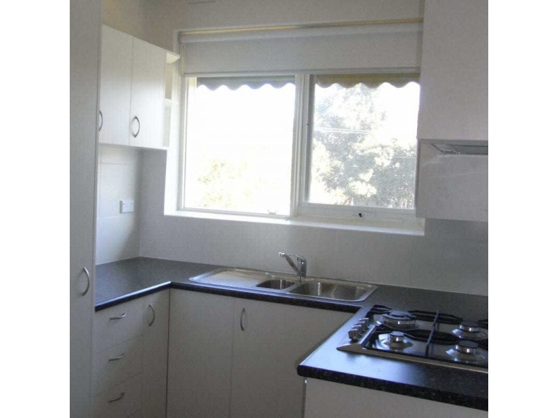 8/24  Dunoon Street, Murrumbeena VIC 3163