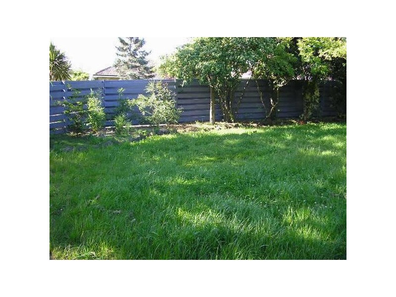 2  Mountfield Avenue, Malvern East VIC 3145