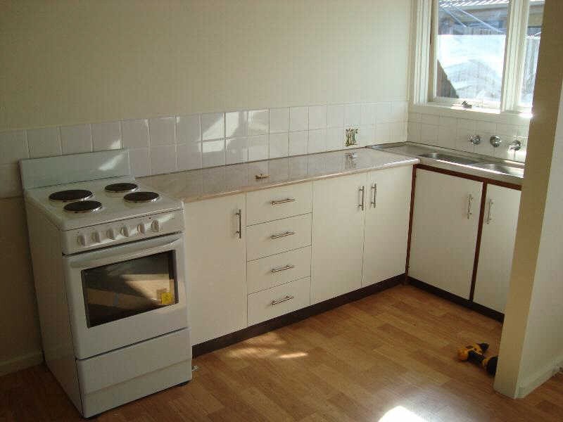 9/28  Coorigil Road, Carnegie VIC 3163