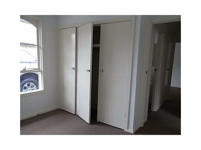 2/28  Coorigil Road, Carnegie VIC 3163