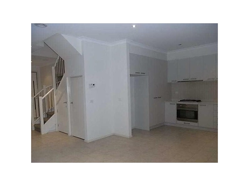 1/15  Timmings Street, Chadstone VIC 3148