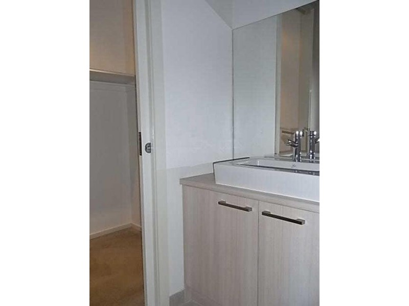 1/15  Timmings Street, Chadstone VIC 3148