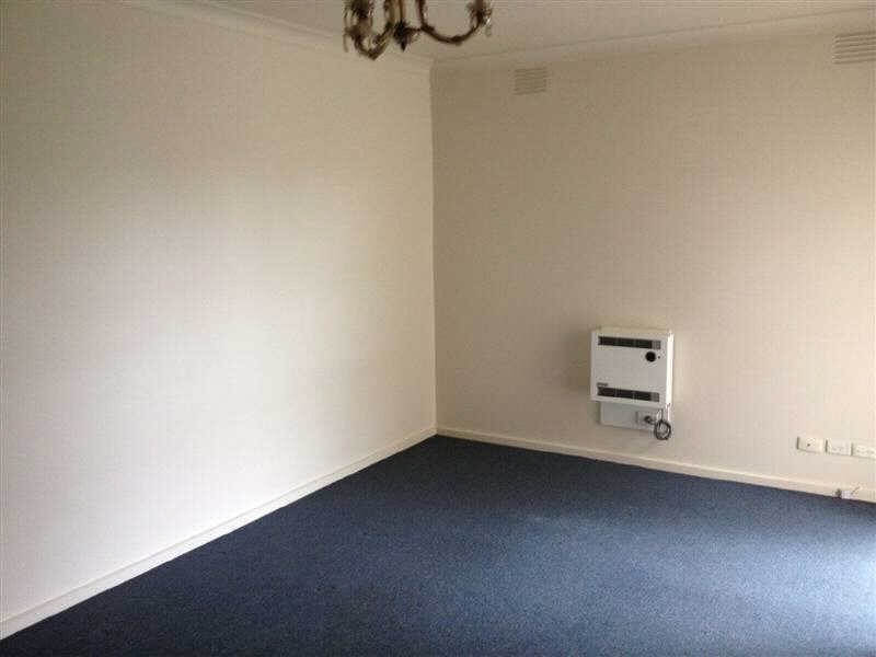 1/28  Coorigil Road, Carnegie VIC 3163