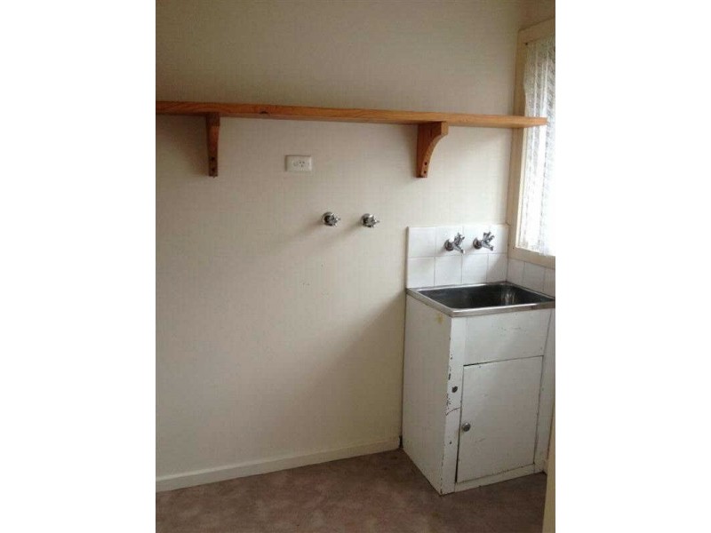 1/28  Coorigil Road, Carnegie VIC 3163