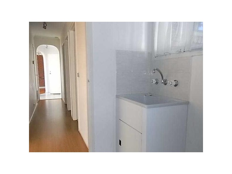 2/17 Melton Avenue, Carnegie VIC 3163